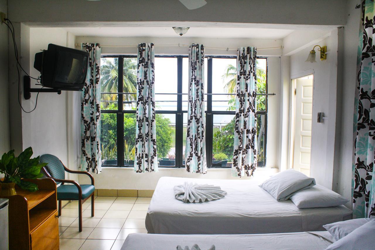 Hotel Maya Corozal Town Esterno foto