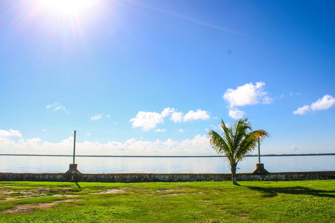 Hotel Maya Corozal Town Esterno foto